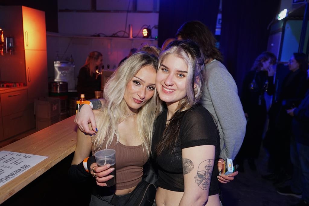 SHE; Techno Party zum Weltfrauentag